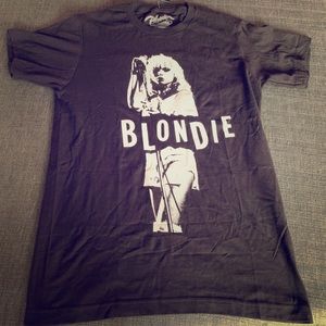 Blondie Short Sleeve